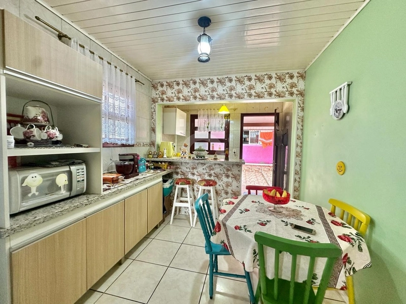 EXCELENTE CASA COM PISCINA: 11ª foto da galeria de imagens do imóvel