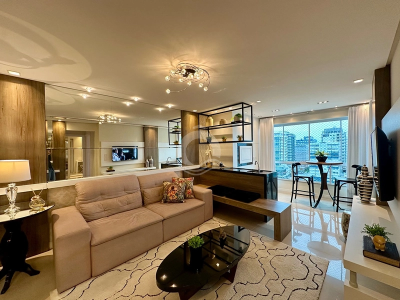 Apartamento 2 quartos decorado frente praça Capão da Canoa: 3ª foto da galeria de imagens do imóvel