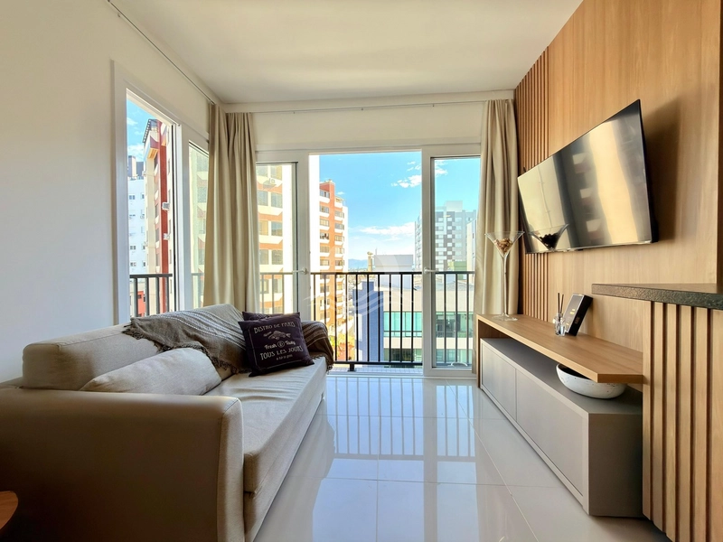 Sacada de frente, 2 dormitórios, 1 suíte, infra, decorado prazo direto: 3ª foto da galeria de imagens do imóvel