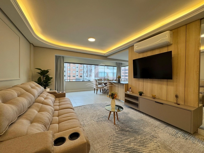 Apartamento 2 quartos decorado venda Centro Capão da Canoa: 2ª foto da galeria de imagens do imóvel