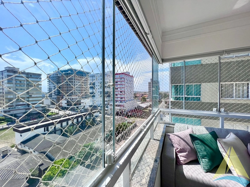 Apartamento Mobiliado e Decorado, em Frente a Praça: 2ª foto da galeria de imagens do imóvel