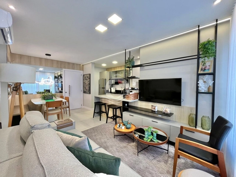 Apartamento finamente mobiliado e decorado.: 3ª foto da galeria de imagens do imóvel