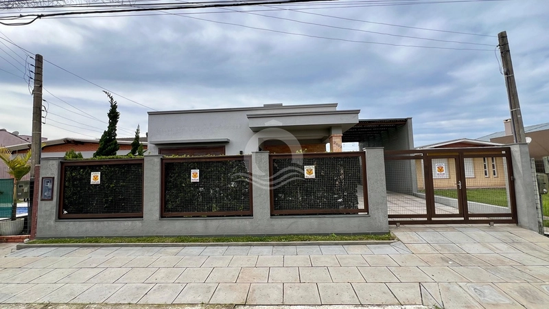 Casa 4 quartos piscina mobiliada venda Centro Xangri-Lá: 2ª foto da galeria de imagens do imóvel