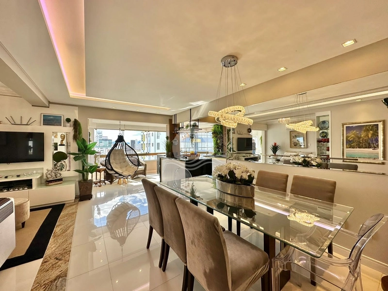 Apartamento 3 quartos mobiliado e decorado venda Centro Capão da Canoa: 2ª foto da galeria de imagens do imóvel