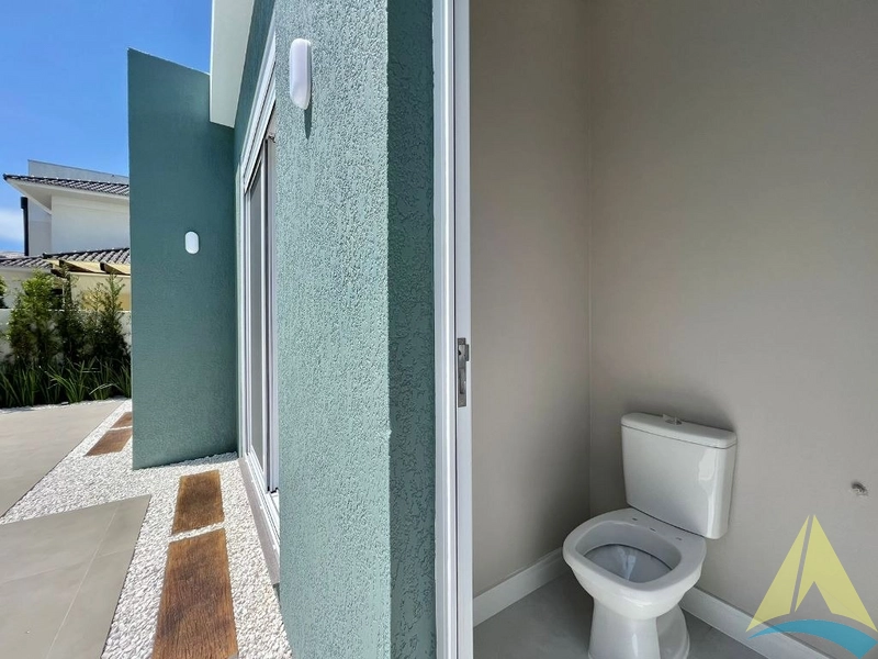 Casa Condomínio com 3 suítes com piscina: 19ª foto da galeria de imagens do imóvel