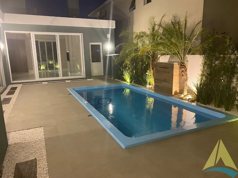 Casa Condomínio com 3 suítes com piscina: 9ª foto da galeria de imagens do imóvel