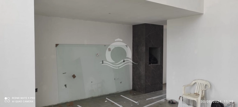 LINDA CASA NO JARDIM BEIRA MAR: 18ª foto da galeria de imagens do imóvel