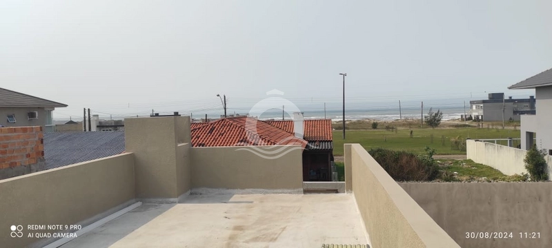 LINDA CASA NO JARDIM BEIRA MAR: 2ª foto da galeria de imagens do imóvel