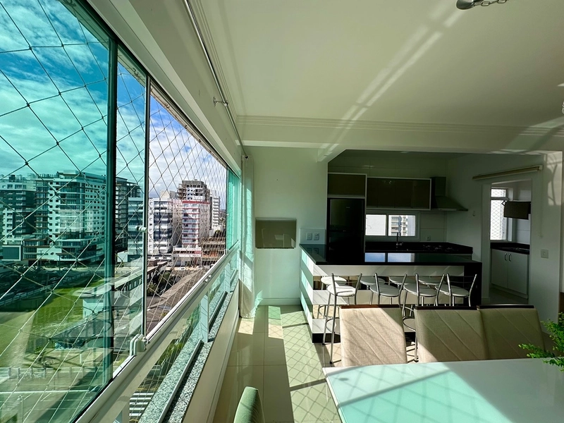 Apartamento 3 quartos decorado venda frente praça Capão da Canoa: 4ª foto da galeria de imagens do imóvel