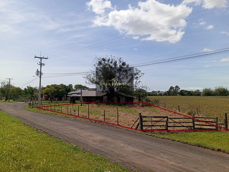 TERRENO: 4ª foto da galeria de imagens do imóvel
