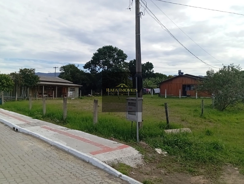 LOTE DE ESQUINA: 7ª foto da galeria de imagens do imóvel