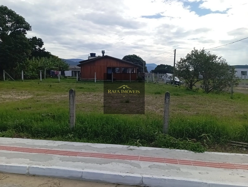 LOTE DE ESQUINA: 5ª foto da galeria de imagens do imóvel