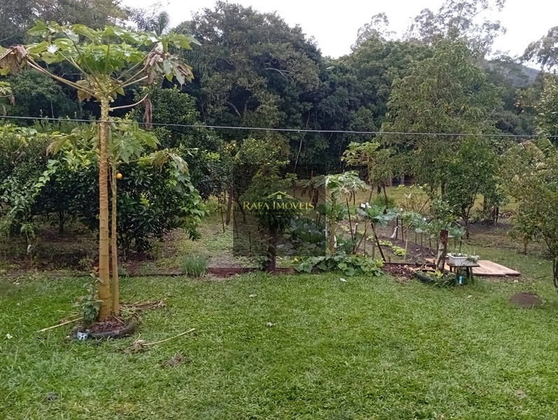 CASA DE SÍTIO: 13ª foto da galeria de imagens do imóvel