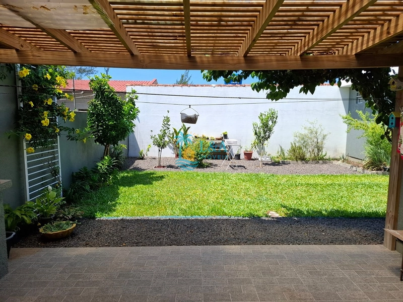 Casa de alto padrão com laje de concreto – 3 dormitórios (1 suíte): 39ª foto da galeria de imagens do imóvel