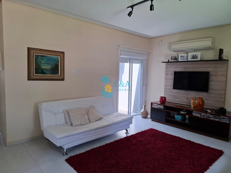 Casa de alto padrão com laje de concreto – 3 dormitórios (1 suíte): 4ª foto da galeria de imagens do imóvel