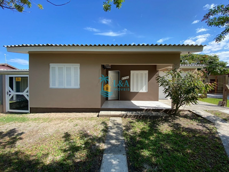 Casa mobiliada com amplo terreno e espaço gourmet – 3 dormitórios (1 suíte): 1ª foto da galeria de imagens do imóvel