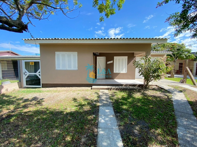 Casa mobiliada com amplo terreno e espaço gourmet – 3 dormitórios (1 suíte): 3ª foto da galeria de imagens do imóvel