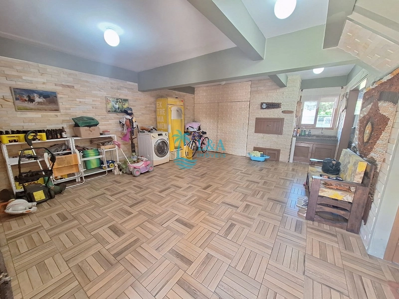 Sobrado mobiliado com 3 dormitórios e terreno com duas frentes: 27ª foto da galeria de imagens do imóvel