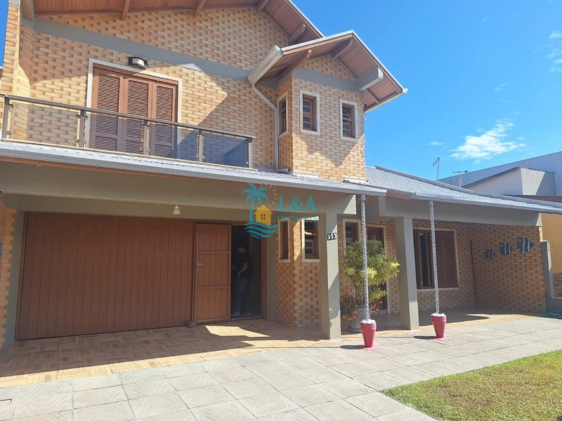 Sobrado mobiliado com 3 dormitórios e terreno com duas frentes: 33ª foto da galeria de imagens do imóvel