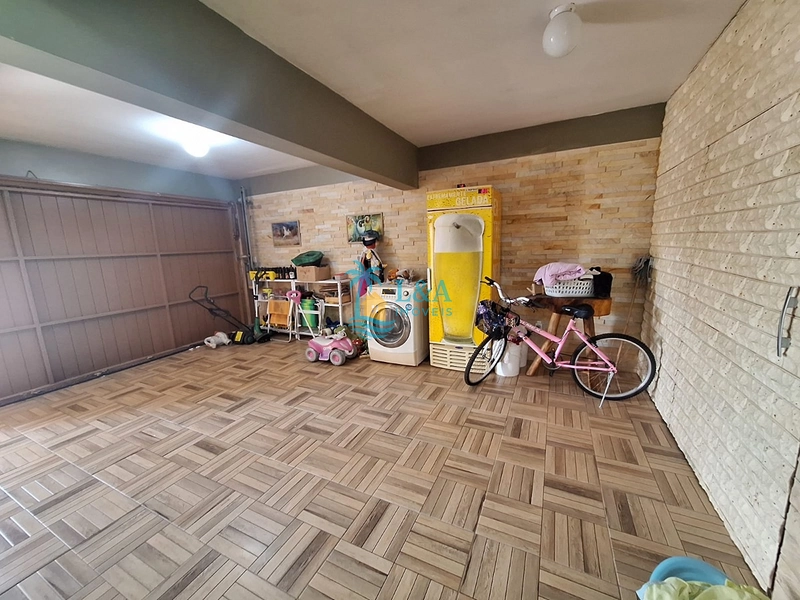 Sobrado mobiliado com 3 dormitórios e terreno com duas frentes: 28ª foto da galeria de imagens do imóvel