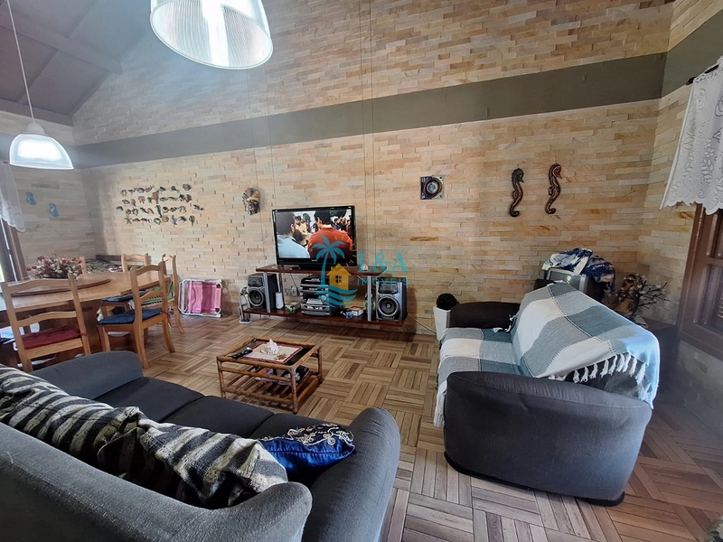 Sobrado mobiliado com 3 dormitórios e terreno com duas frentes: 20ª foto da galeria de imagens do imóvel