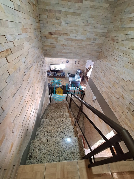 Sobrado mobiliado com 3 dormitórios e terreno com duas frentes: 16ª foto da galeria de imagens do imóvel