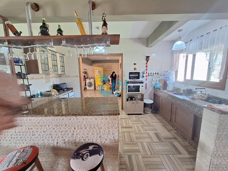 Sobrado mobiliado com 3 dormitórios e terreno com duas frentes: 25ª foto da galeria de imagens do imóvel