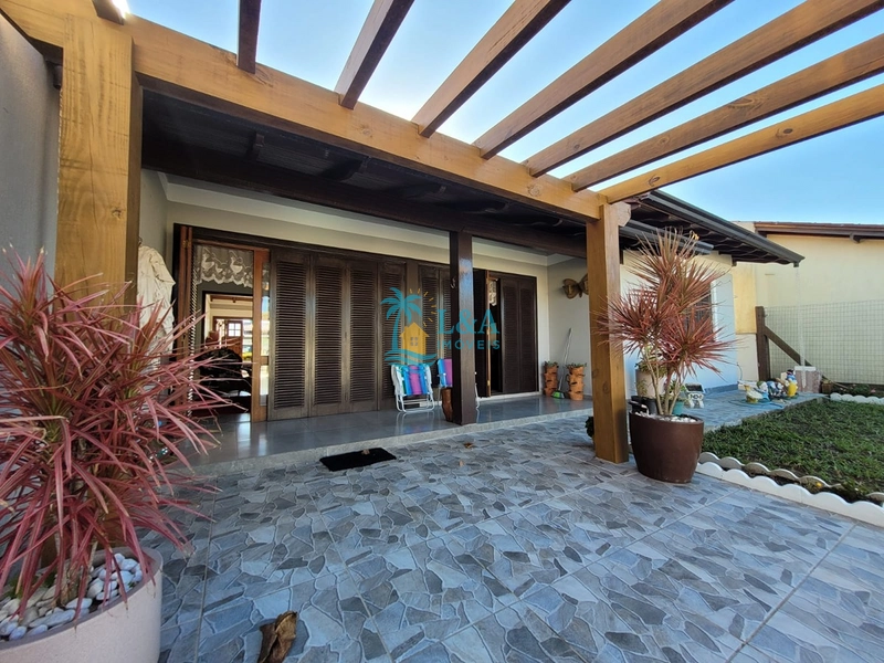 Casa à Venda Próxima ao Mar: 7ª foto da galeria de imagens do imóvel