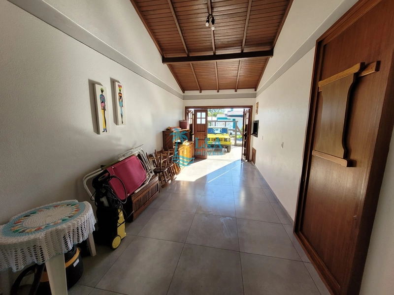 Casa à Venda Próxima ao Mar: 2ª foto da galeria de imagens do imóvel