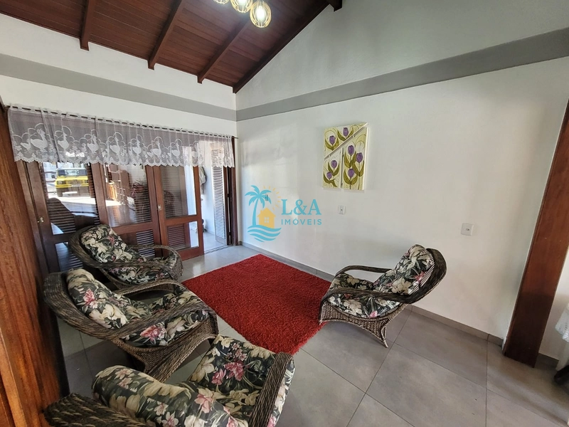 Casa à Venda Próxima ao Mar: 4ª foto da galeria de imagens do imóvel