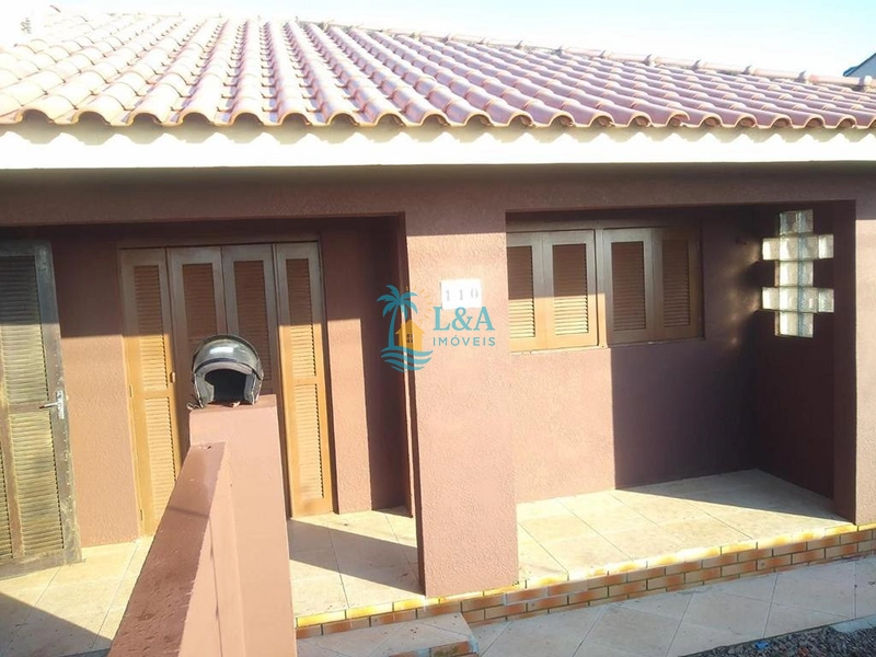 Pé na areia: 2ª foto da galeria de imagens do imóvel