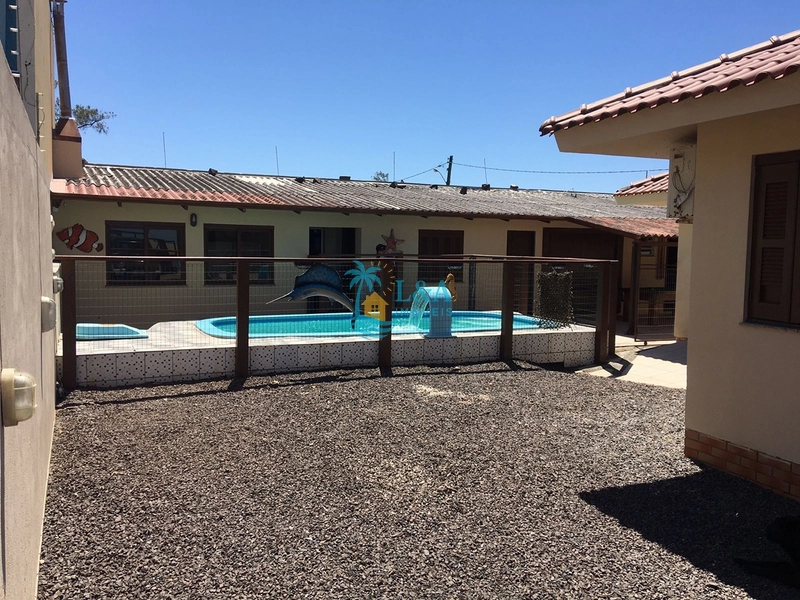 Pé na areia: 28ª foto da galeria de imagens do imóvel