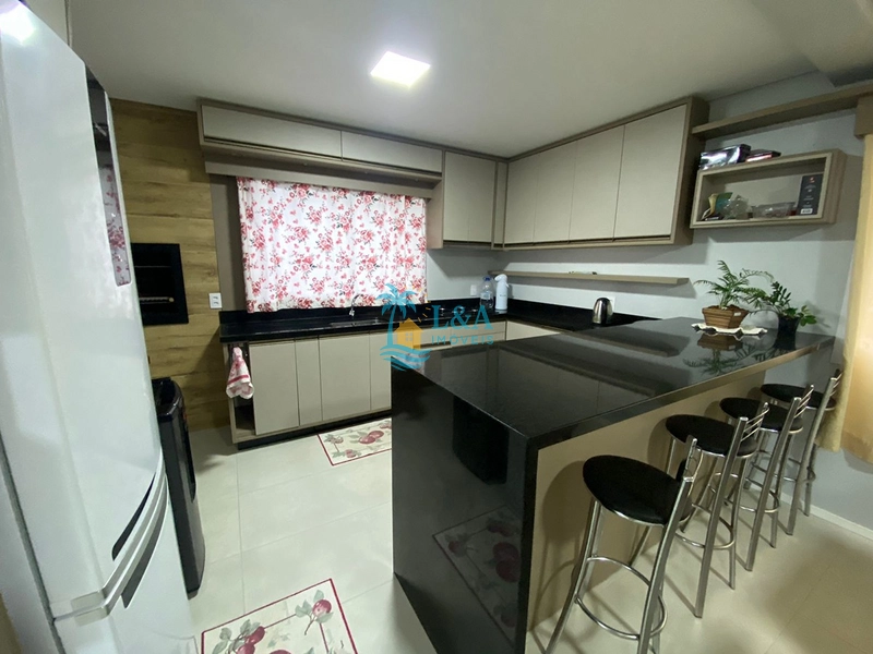 Otima residência a poucos metros do mar!: 24ª foto da galeria de imagens do imóvel