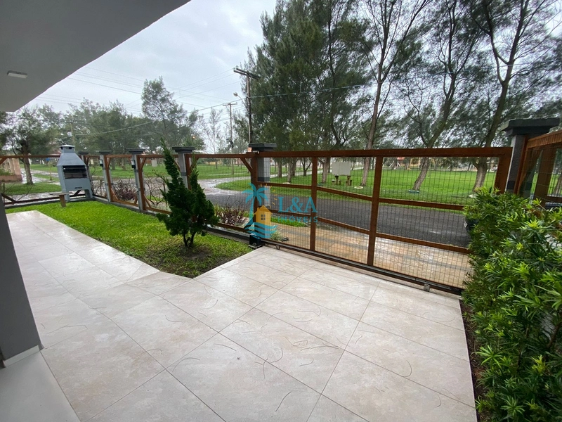 Otima residência a poucos metros do mar!: 30ª foto da galeria de imagens do imóvel