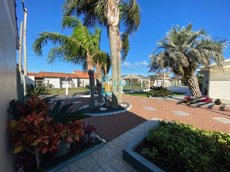 Casa a poucos metros do mar!: 37ª foto da galeria de imagens do imóvel