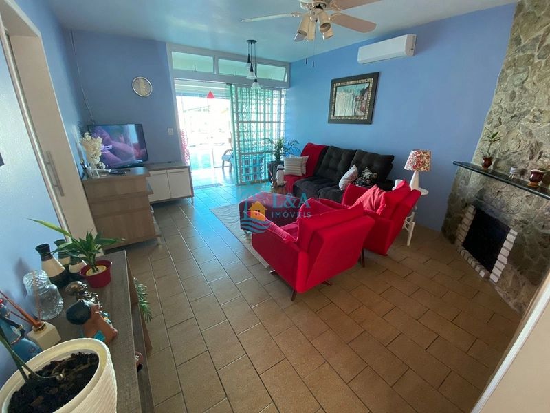 Casa a poucos metros do mar!: 6ª foto da galeria de imagens do imóvel