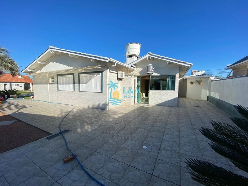 Casa a poucos metros do mar!: 27ª foto da galeria de imagens do imóvel