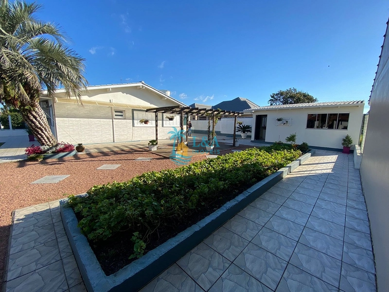 Casa a poucos metros do mar!: 36ª foto da galeria de imagens do imóvel