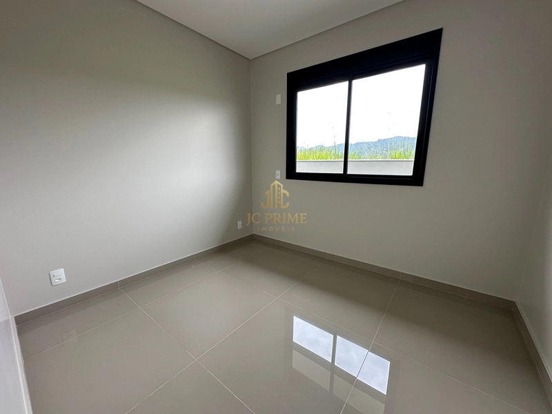 🏠 Casa 3 Dormitórios com área gourmet e piscina: 10ª foto da galeria de imagens do imóvel