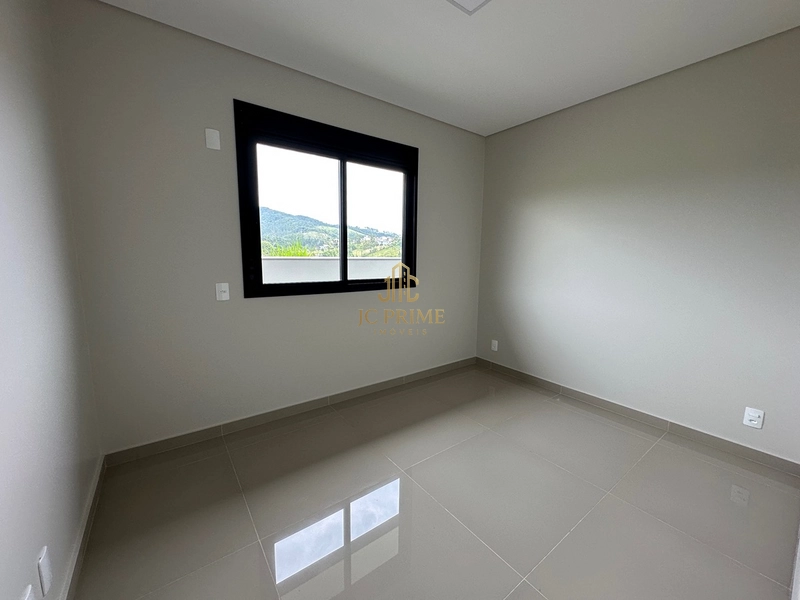 🏠 Casa 3 Dormitórios com área gourmet e piscina: 11ª foto da galeria de imagens do imóvel