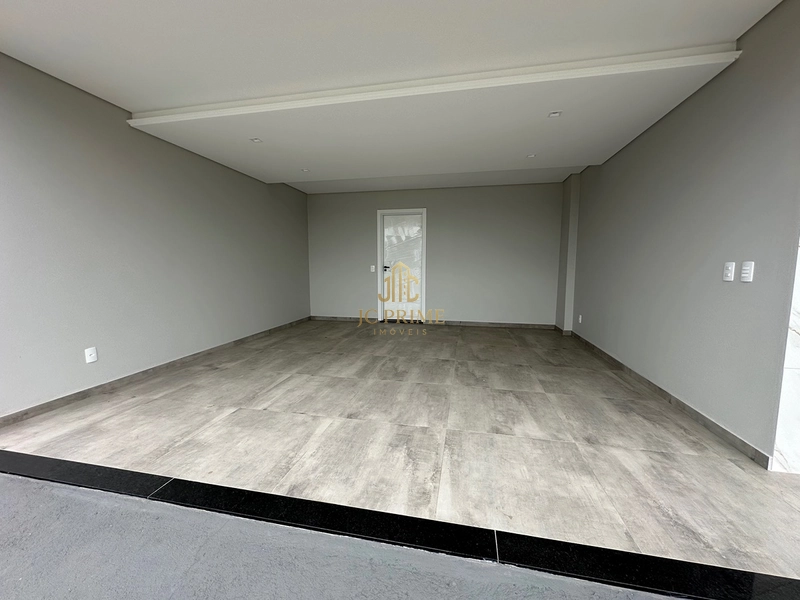 🏠 Casa 3 Dormitórios com área gourmet e piscina: 4ª foto da galeria de imagens do imóvel