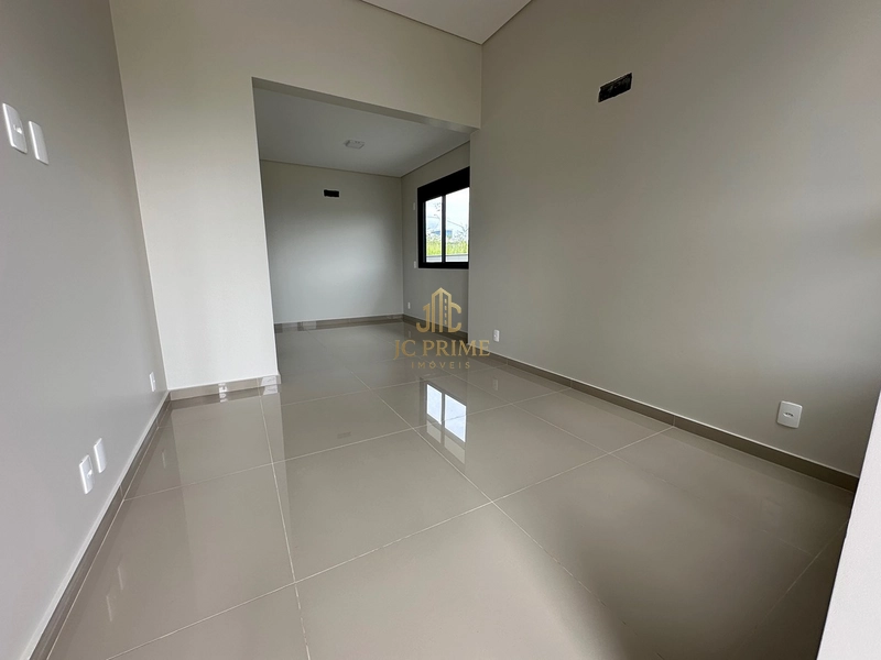 🏠 Casa 3 Dormitórios com área gourmet e piscina: 5ª foto da galeria de imagens do imóvel