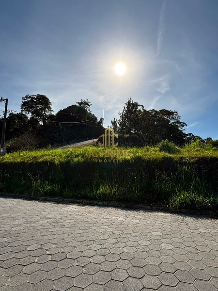 Terreno de Esquina à Venda no Centro de Antônio Carlos/SC: 2ª foto da galeria de imagens do imóvel