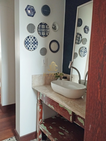 Casa Térrea de Alto Padrão com 3 Dormitórios e Amplo Terreno no Centro de Antônio Carlos/SC: 30ª foto da galeria de imagens do imóvel