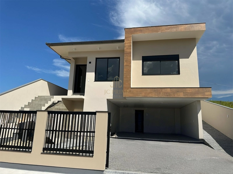 🏠 Casa 3 Dormitórios com área gourmet e piscina: 2ª foto da galeria de imagens do imóvel