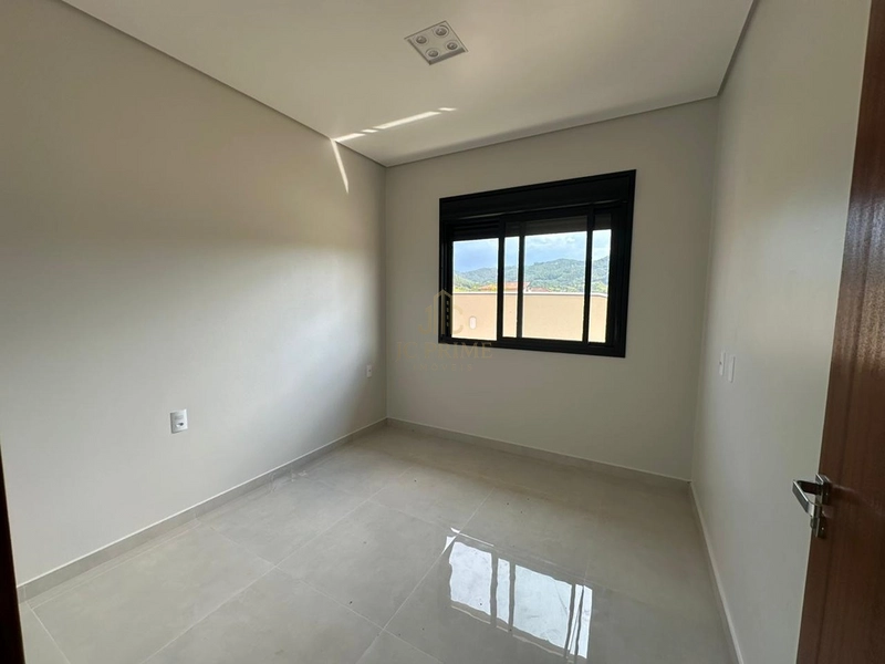 🏠 Casa 3 Dormitórios com área gourmet e piscina: 11ª foto da galeria de imagens do imóvel