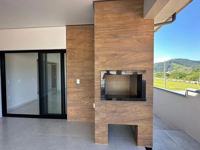 🏠 Casa 3 Dormitórios com área gourmet e piscina: 14ª foto da galeria de imagens do imóvel