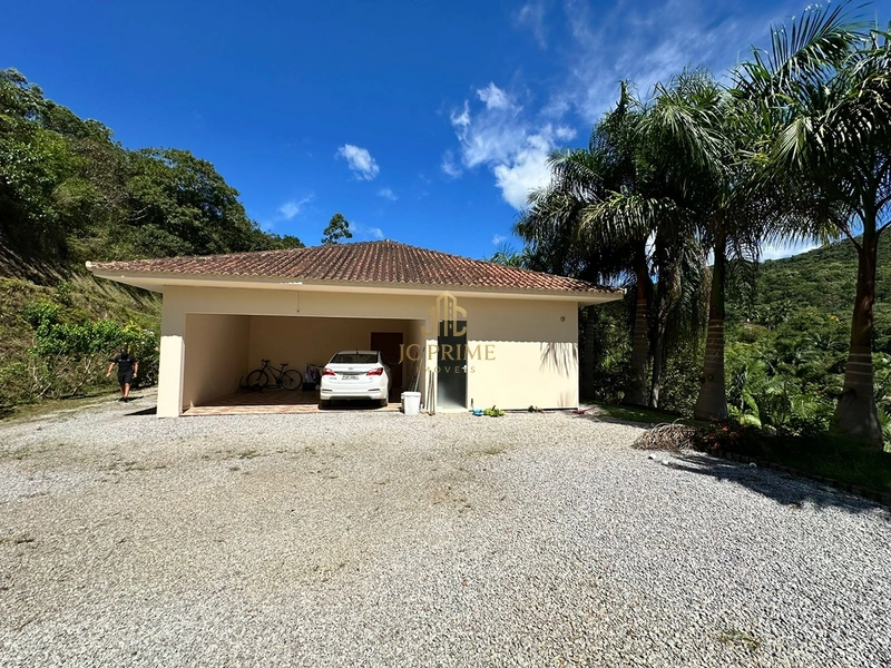 Viva com espaço e tranquilidade: 4.400m² com casa ampla e área gourmet: 31ª foto da galeria de imagens do imóvel