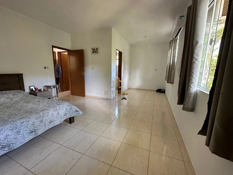 Viva com espaço e tranquilidade: 4.400m² com casa ampla e área gourmet: 16ª foto da galeria de imagens do imóvel