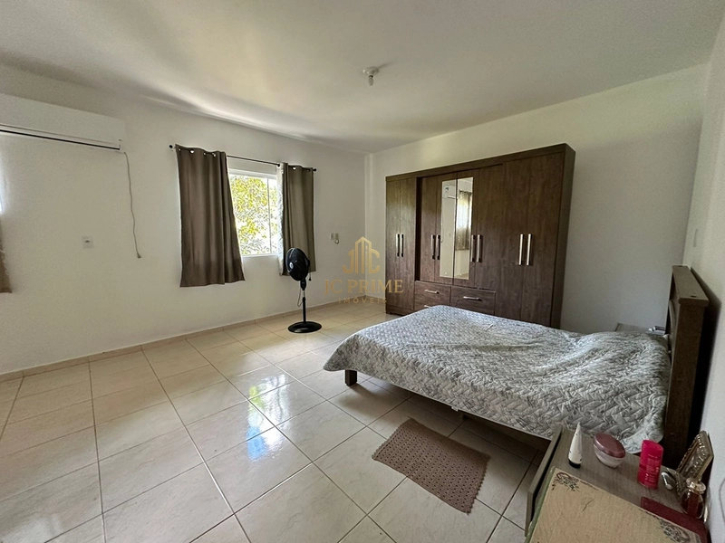 Viva com espaço e tranquilidade: 4.400m² com casa ampla e área gourmet: 13ª foto da galeria de imagens do imóvel